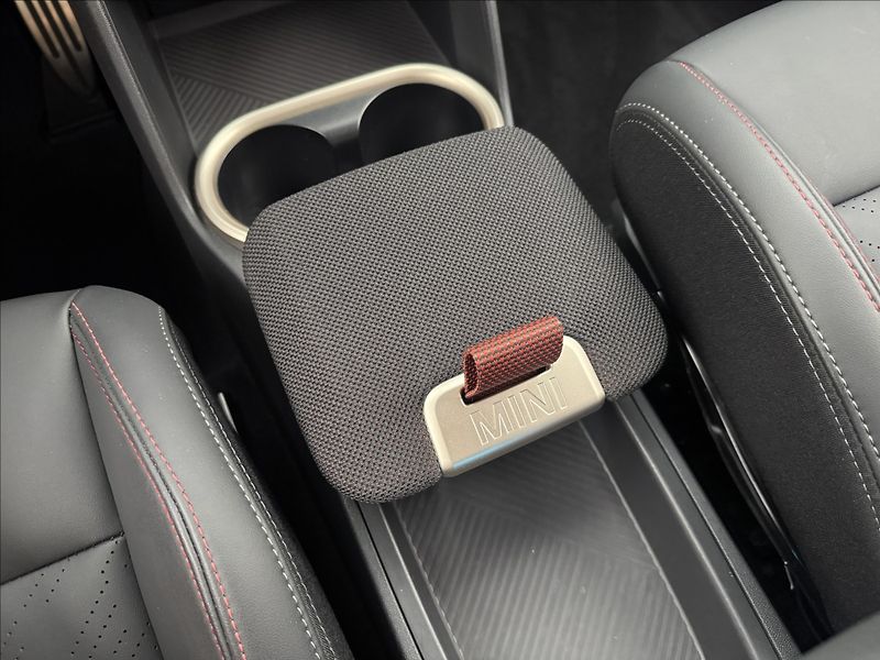 Mini Countryman 2,0 JCW ALL4 ZÁRUKA HUD H/K L - fotka 32 z 56