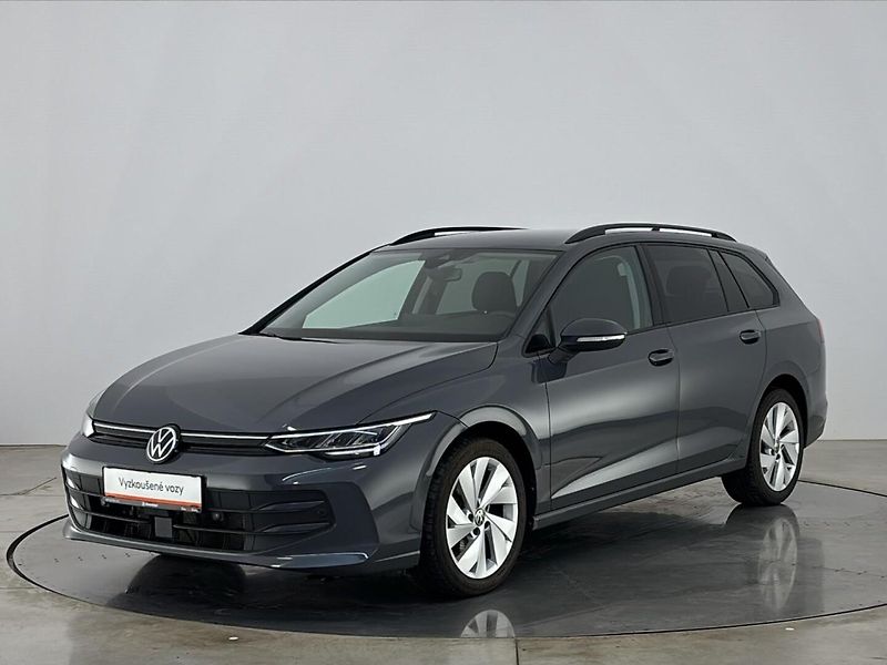 Volkswagen Golf Life DSG - fotka 1 z 29