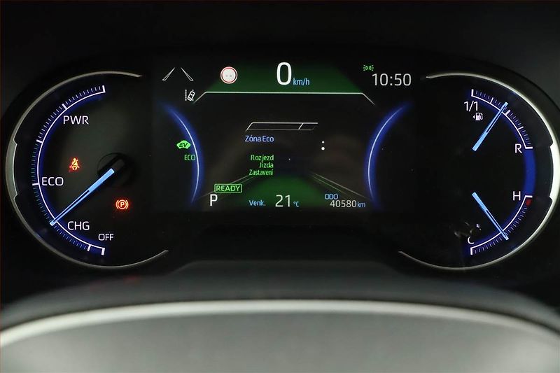 Toyota RAV4 (2020) 2.5 Hybrid - fotka 14 z 20