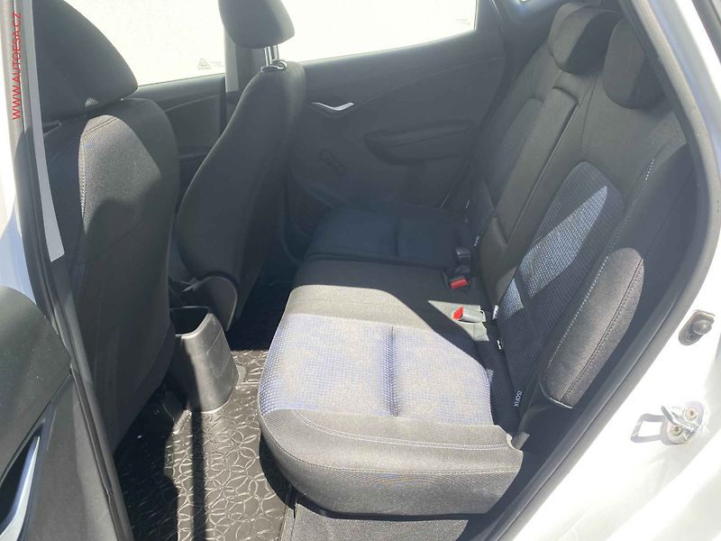 Hyundai ix20 (2019) 1.6i, ČR, servis.kniha, AC - fotka 10 z 15