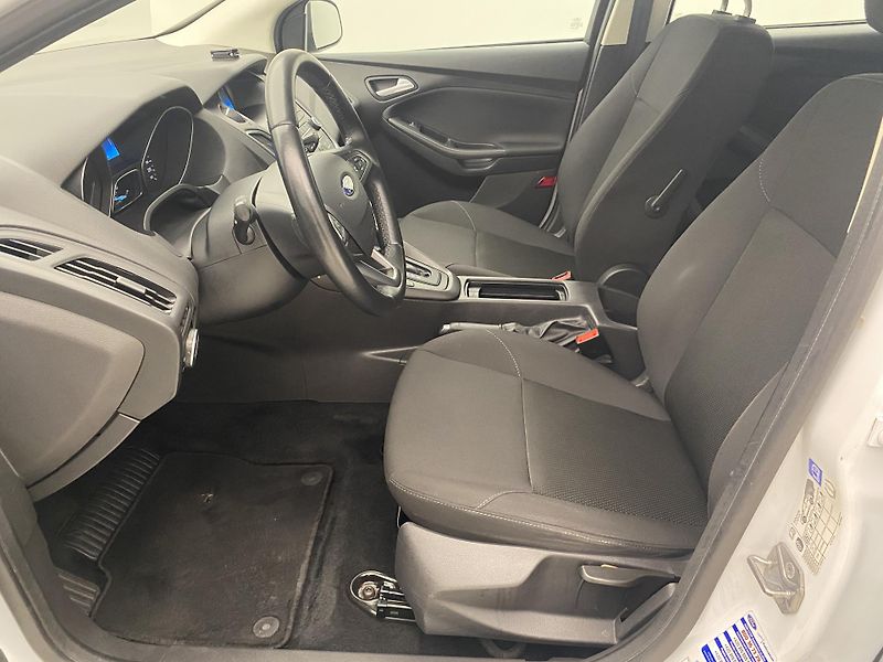 Ford Focus 1.0 ECOBOOST TREND 92kW AUT CZ - fotka 3 z 37