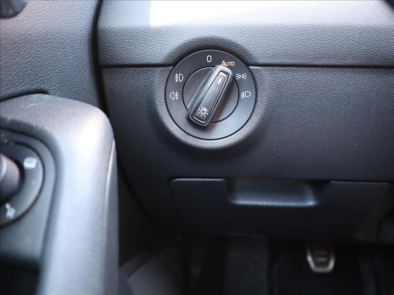 Škoda Octavia 2,0 RS TDi Nové Rozvody, Brzdy - fotka 13 z 32
