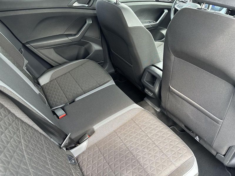 Volkswagen T-Cross (2023) 1.0 TSI DSG Style - fotka 10 z 28