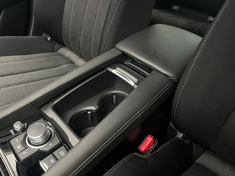 Mazda 6 2.0  6 SKYACTIV-G 165 i-ELOOP - fotka 31 z 84