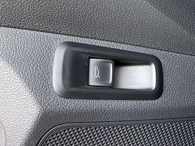 Škoda Kamiq (2021) 1.5 TSI Monte Carlo - fotka 25 z 38