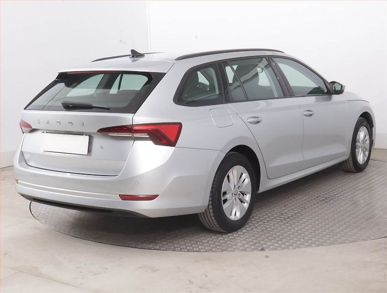 Škoda Octavia (2023) 2.0 TDI, ČR,1.maj, Serv.kniha - fotka 5 z 15