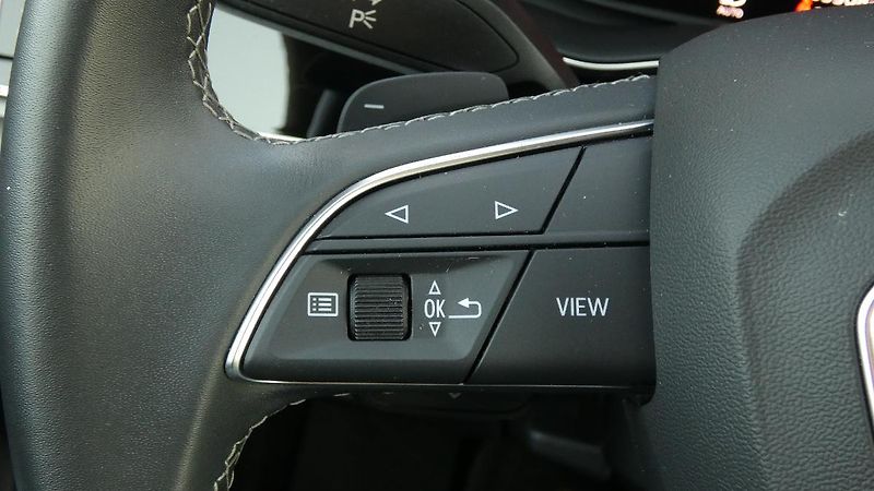 Audi Q8 55 TFSI quattro tiptronic - fotka 12 z 26