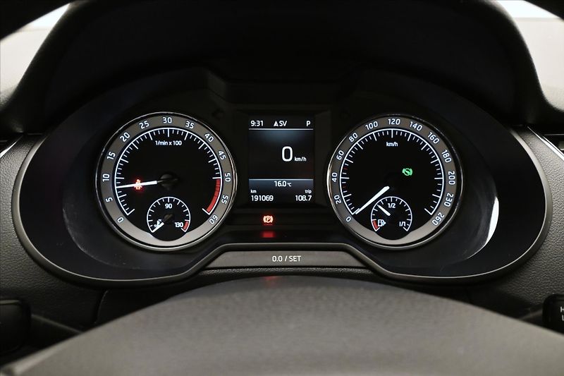 Škoda Octavia 2,0 TDI 110kW Tažné DSG Záruka - fotka 16 z 29