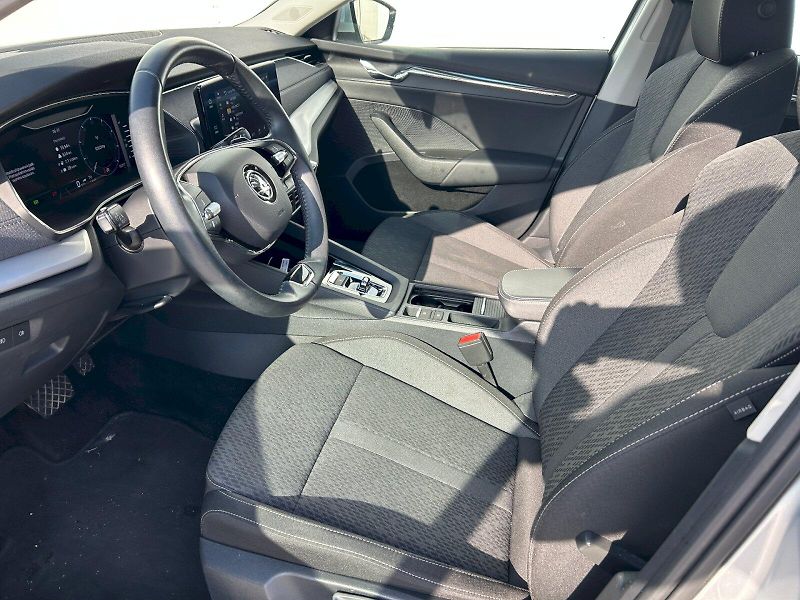Škoda Octavia (2023) M-HEV STY TS 110/1.5 A7F - fotka 13 z 26