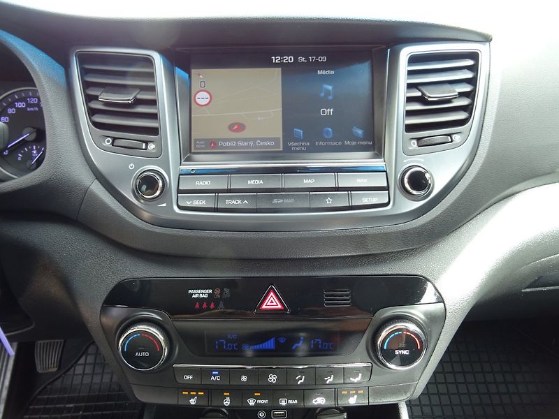 Hyundai Tucson (2017) 1.7CRDi,NovéČR,S.kn,navigace - fotka 15 z 24