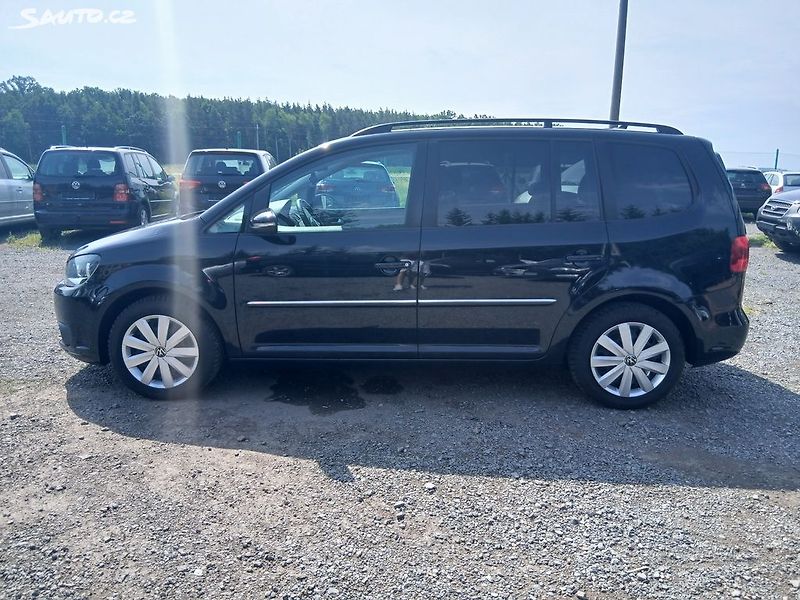 Volkswagen Touran (2012) 1.4 TSI, 7 míst - fotka 13 z 34