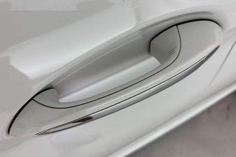 BMW Řada 5 540i xDrive - fotka 25 z 26