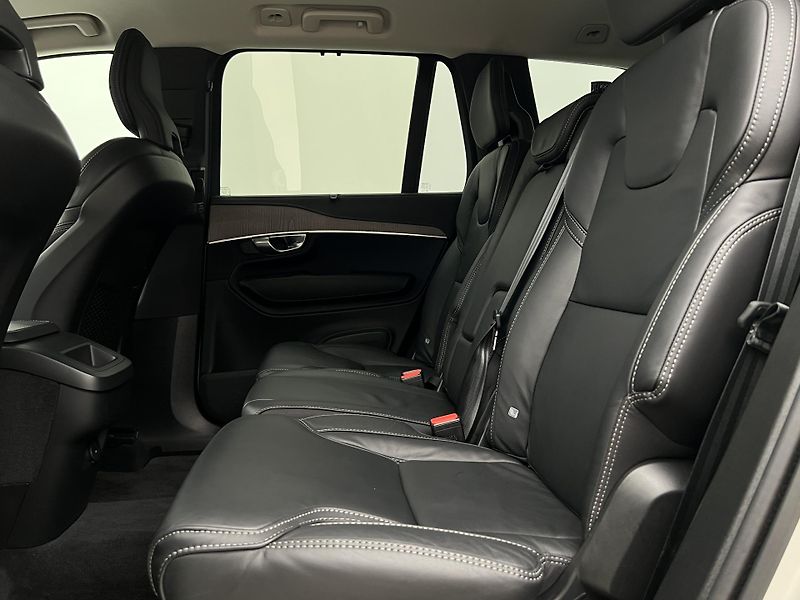 Volvo XC90 B5 AWD INSCRIPTION AUT 1. maj. - fotka 6 z 47