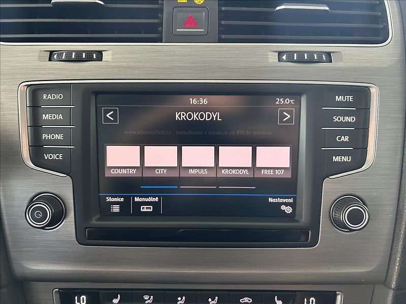 Volkswagen Golf 1,4   TSI 92kW,DSG,SERVISKA,ČR - fotka 13 z 26