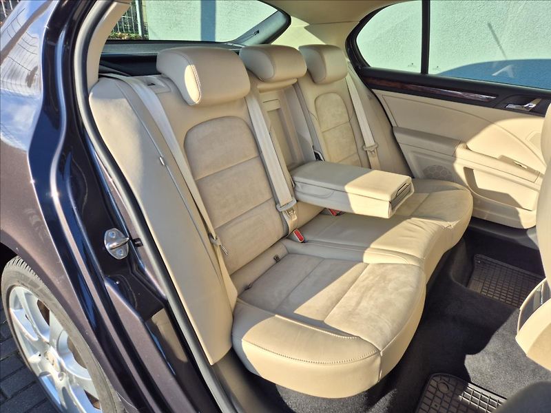 Škoda Superb 3,6 FSi V6 DSG 4x4 106Tis.Km!! - fotka 18 z 30