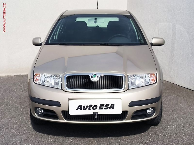 Škoda Fabia (2006) 1.2 HTP, ČR, servis.kniha, AC - fotka 2 z 3