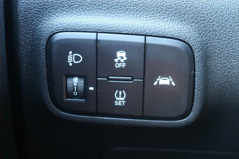 Hyundai i10 (2021) 1.2, Serv.kniha, Tempomat - fotka 18 z 19