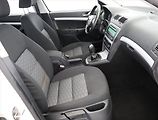 Škoda Octavia (2011) 2.0 TDI, Tempomat - náhled 7