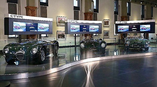 Jaguar Land Rover koupil největší soukromou sbírku klasických britských vozů na světě.