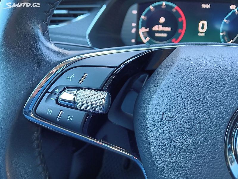Škoda Octavia 2.0TDI 85kW Style Plus - fotka 13 z 33