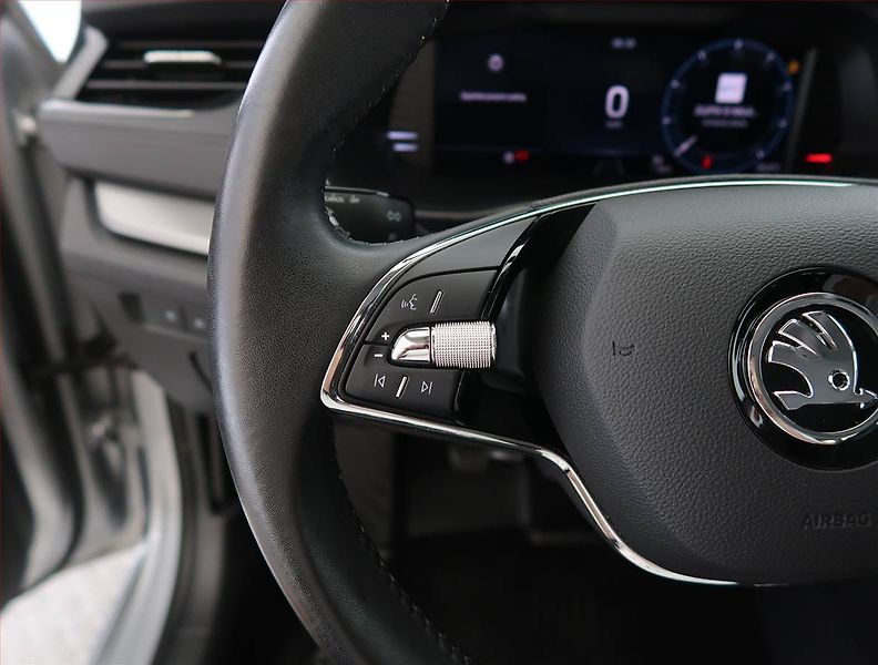 Škoda Octavia (2023) Ambition 2.0 TDI, digi klima - fotka 19 z 24
