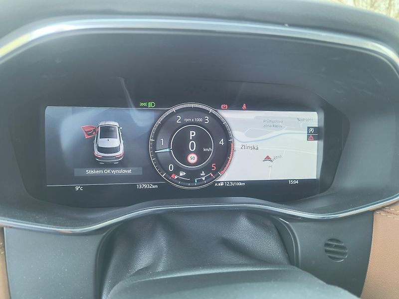Jaguar F-Pace (2021) D300 AWD R -DINAMIC SE AUTOMAT - fotka 38 z 68