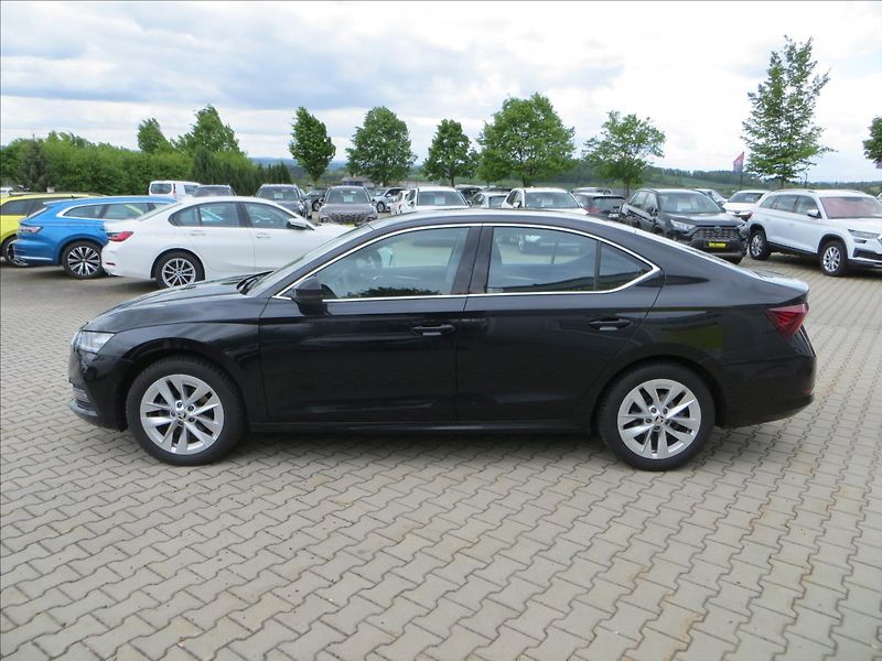 Škoda Octavia 2,0 TDI Style ČR - fotka 4 z 22