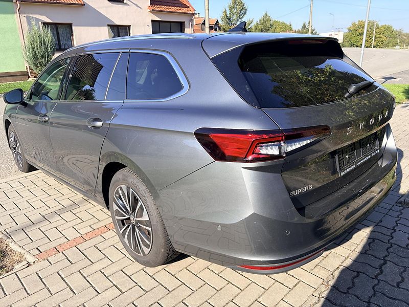 Škoda Superb SELECTION 2.0TDI 110KW DSG LED - fotka 3 z 68