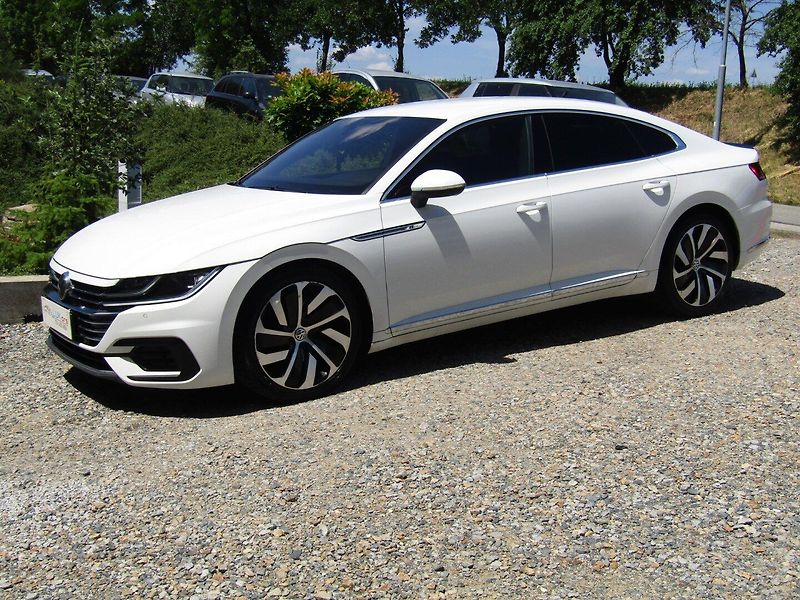Volkswagen Arteon (2019) 2.0 TDI 140kW R-Line - fotka 10 z 44