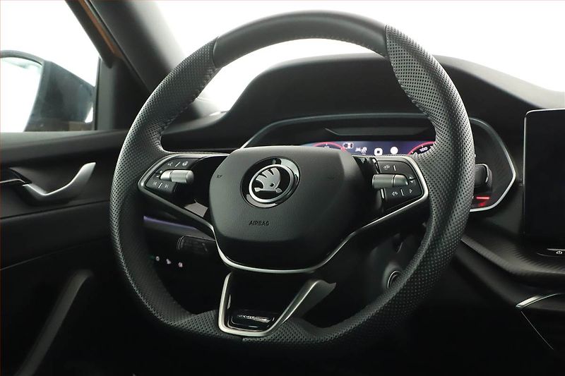 Škoda Octavia (2025) 2.0 TDI, Sportline - fotka 8 z 20