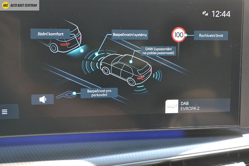 Hyundai Santa Fe 1.6T-GDI PHEV 4WD CALLIGRAPHY - fotka 47 z 73