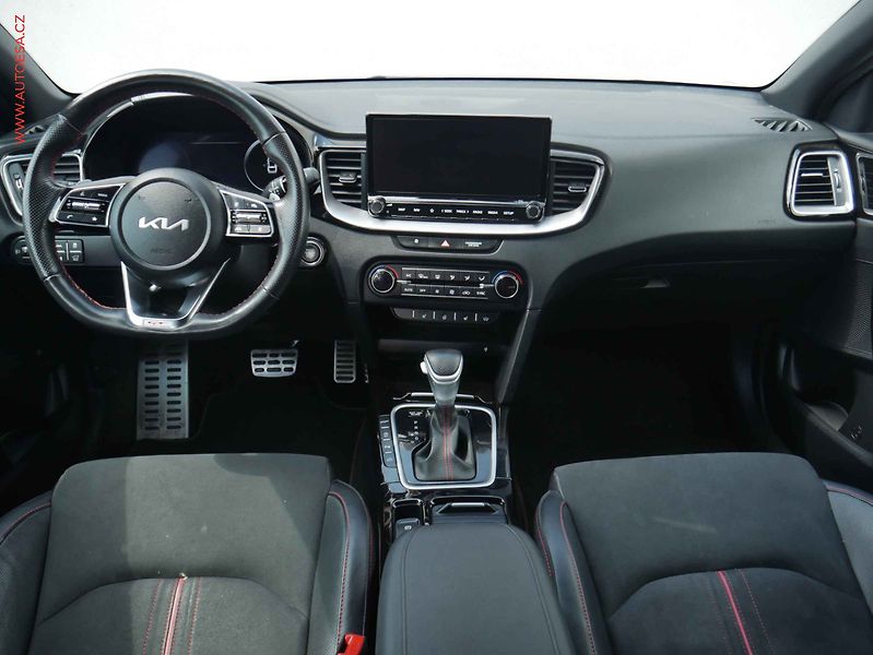 Kia ProCeed (2022) 1.6TGDi, 2.maj,ČR, GT - fotka 8 z 15