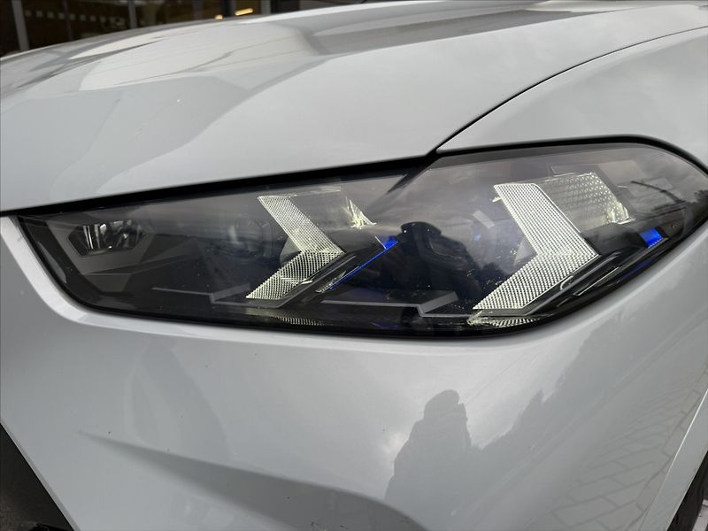 BMW X5 3,0 30d xDrive - fotka 36 z 36
