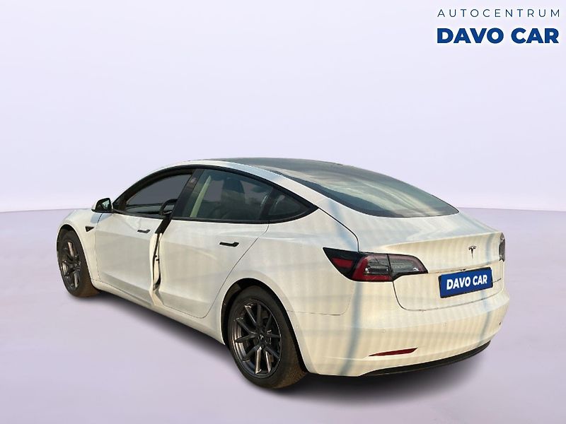 Tesla Model 3 LR 366kW 75kWh AWD DPH - fotka 2 z 25