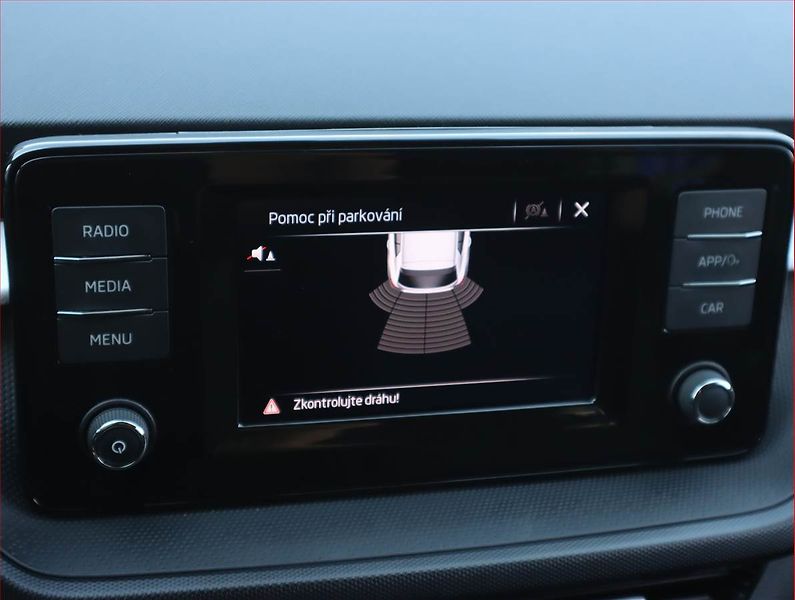 Škoda Fabia (2022) 1.0 TSI, Tempomat - fotka 20 z 20