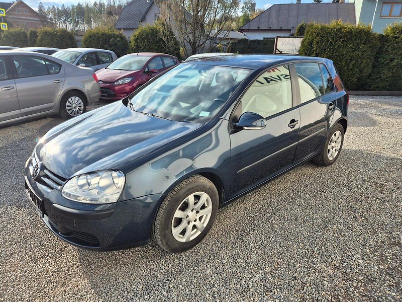 Volkswagen Golf (2005) 1.6 MPI Trend - fotka 8 z 30