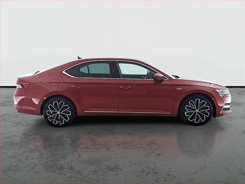 Škoda Superb (2023) Laurin&Klement 2.0 TDI - fotka 6 z 20
