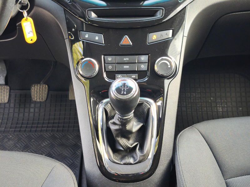 Chevrolet Orlando (2013) 1,8i 104 kW, 7 míst, TZ - fotka 12 z 21