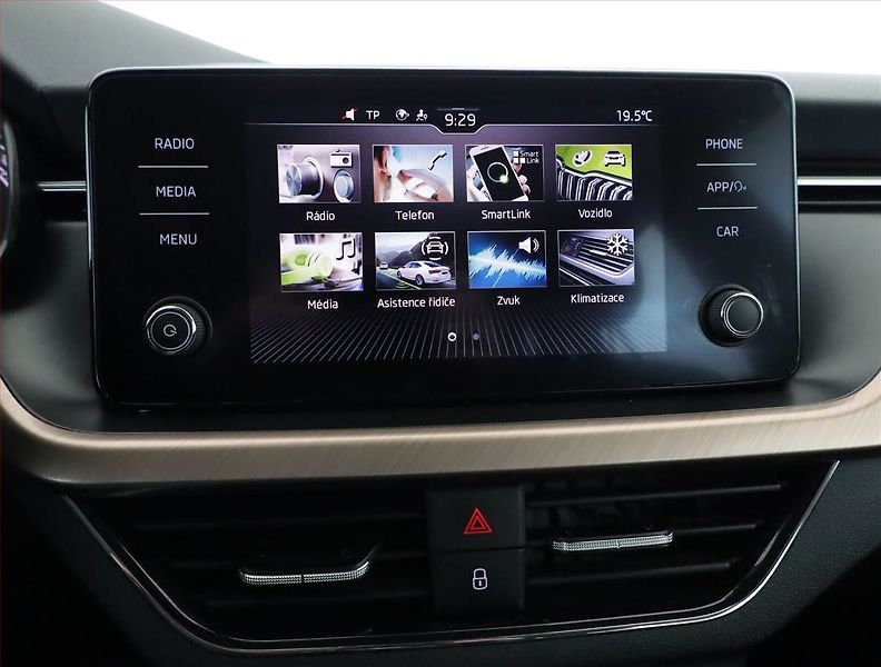 Škoda Kamiq (2021) Style 1.0 TSI, Automat - fotka 16 z 19