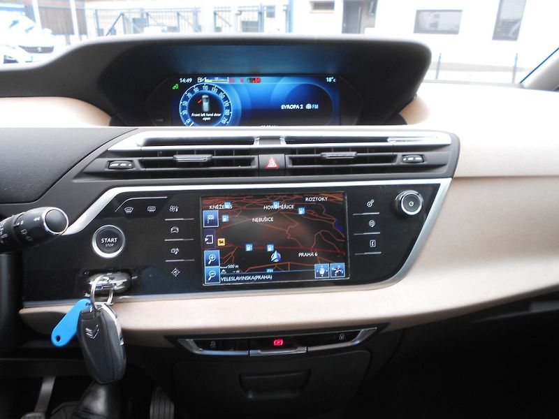 Citroën Grand C4 Picasso 2.0HDi, 110kW, MAN6, 7míst, ČR - fotka 11 z 12