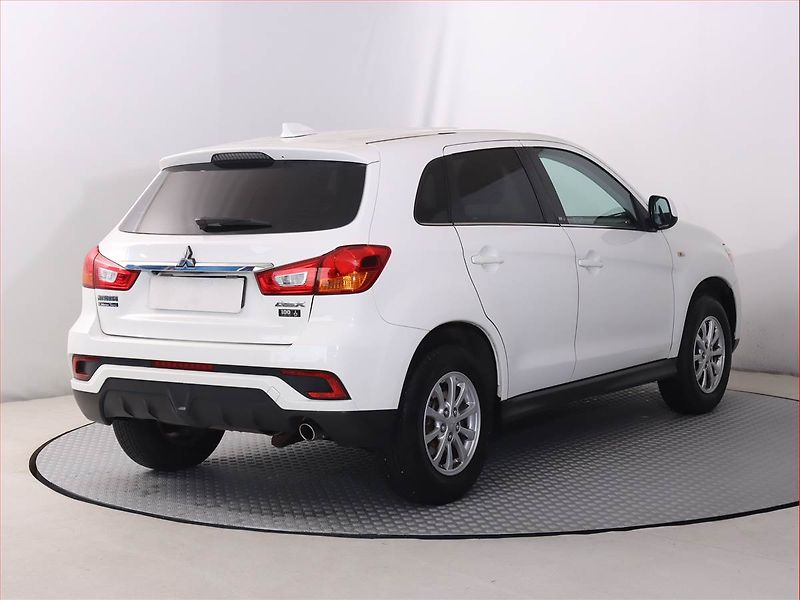 Mitsubishi ASX (2018) Elegance 1.6 MIVEC, Serv.kniha - fotka 5 z 17