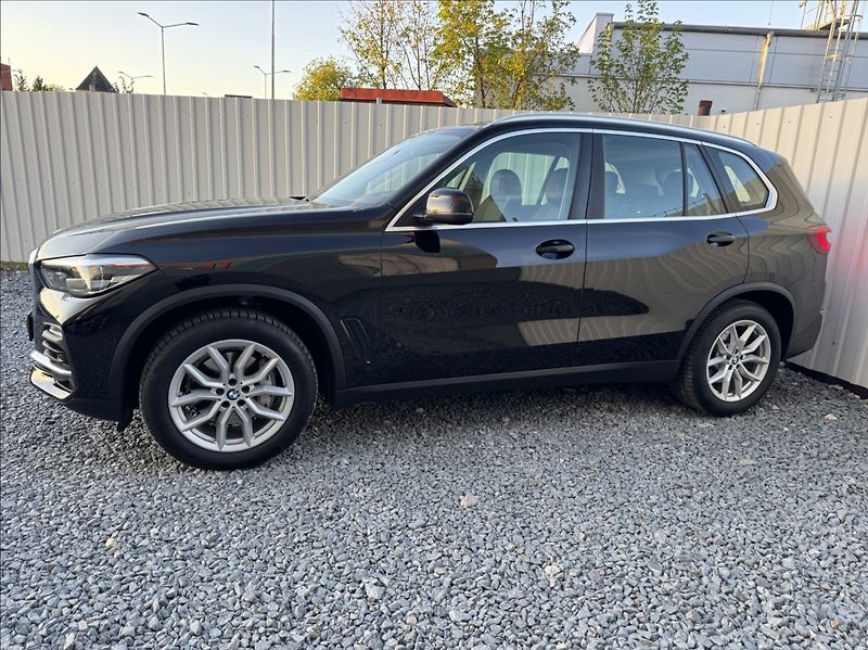 BMW X5 3,0 xDrive 30d DPH 1.maj. ČR - fotka 3 z 50