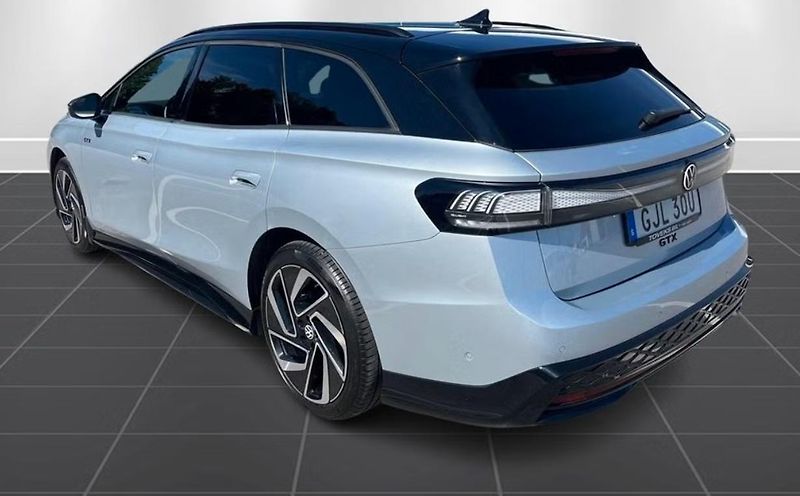 Volkswagen ID.7 Tourer GTX 360 kam Masáž HuD Tažné - fotka 3 z 19