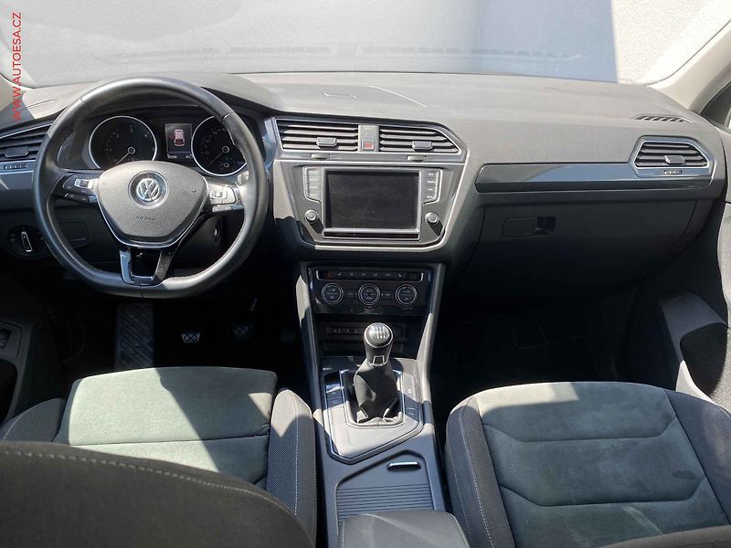 Volkswagen Tiguan (2016) 2.0 TDi, Highline, LED, navi - fotka 8 z 21