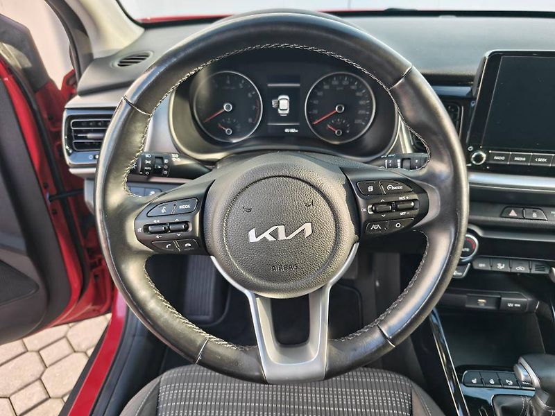 Kia Stonic 1,0 T-GDi GPF 7DCT EXCLUSIVE 7 - fotka 11 z 23