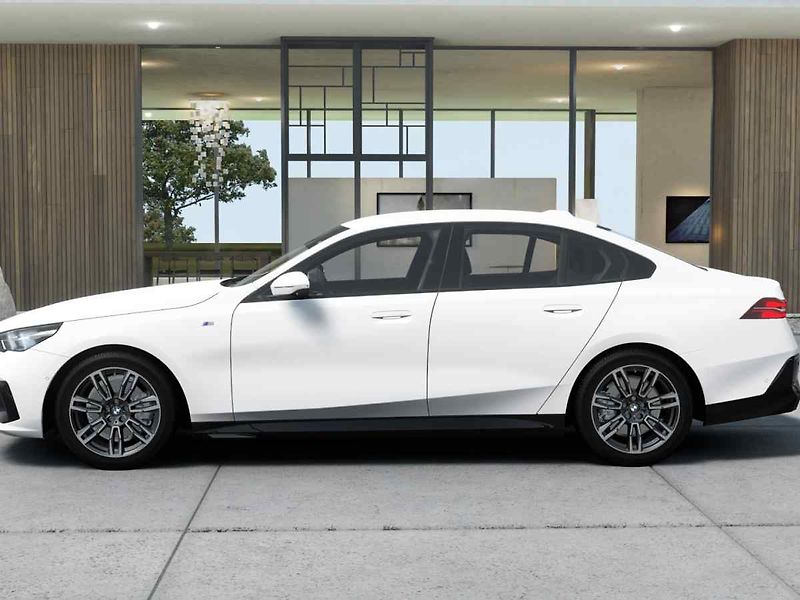 BMW Řada 5 (2026) - fotka 2 z 10