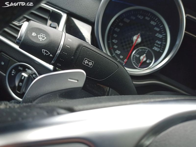 Mercedes-Benz GLE COUPE 450 AMG 3.0 270kW - fotka 18 z 36
