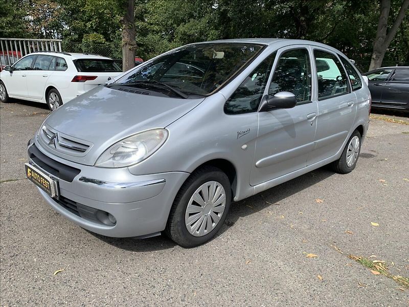 Citroën Xsara Picasso 1,6 i - fotka 1 z 17