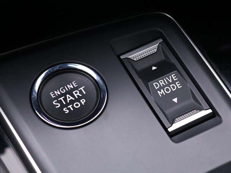 Peugeot 508 1,5 HDI 96kW Allure DPH 1.Maj. - fotka 29 z 38
