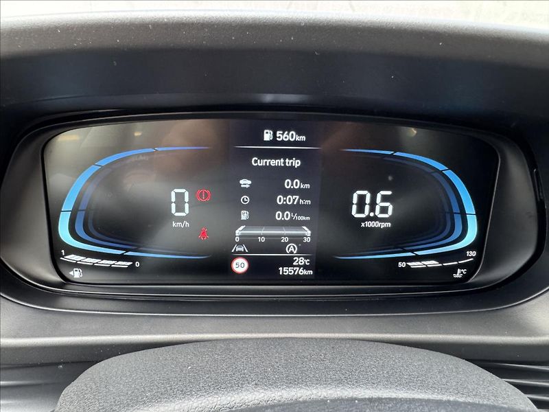 Hyundai i20 1,2 i WAVE ZÁRUKA ČR DPH - fotka 17 z 26